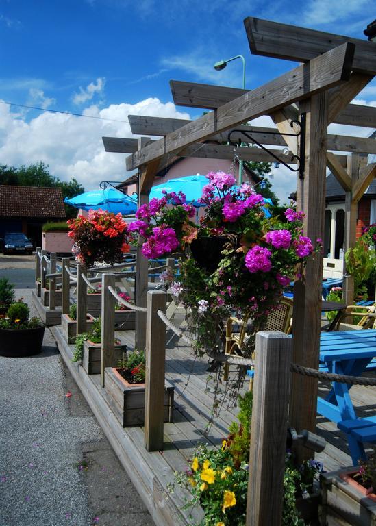 The Railway Inn Westerfield Екстериор снимка